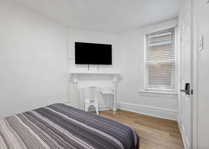 Shadyside 2b Stylish And Cozy Private Bedroom With Shared Bathroom Pittsburgh