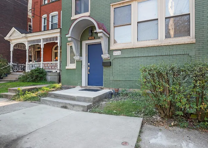 Shadyside 2b Stylish And Cozy Private Bedroom With Shared Bathroom *